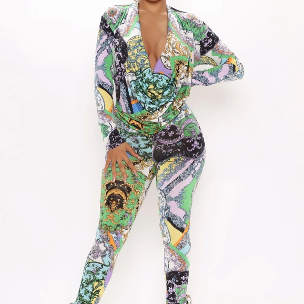 Fashionnova lace up 2-piece